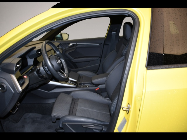 Audi quattro (03/2024, Benzin)