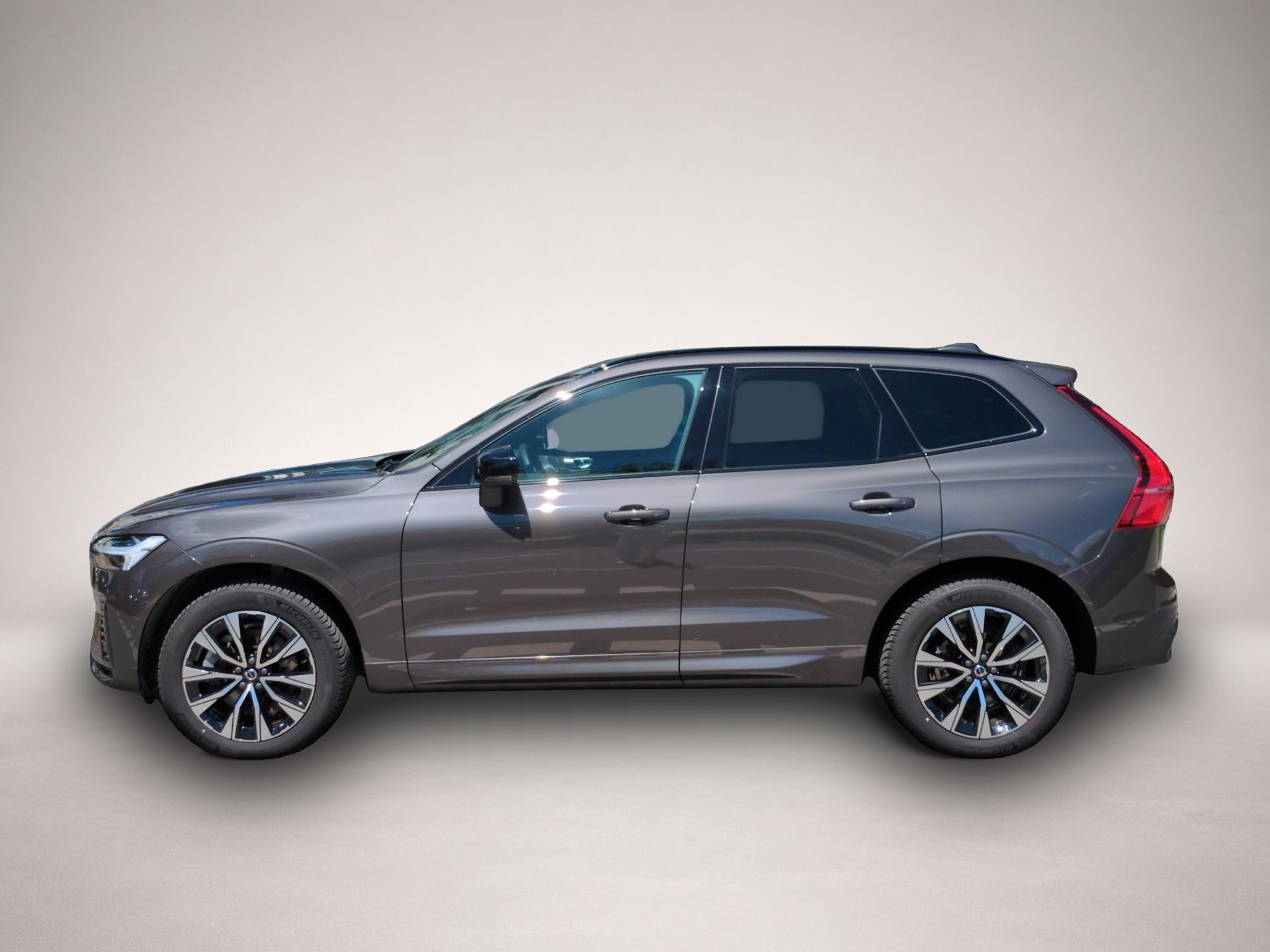 Volvo XC60 (02/2024, Benzin)