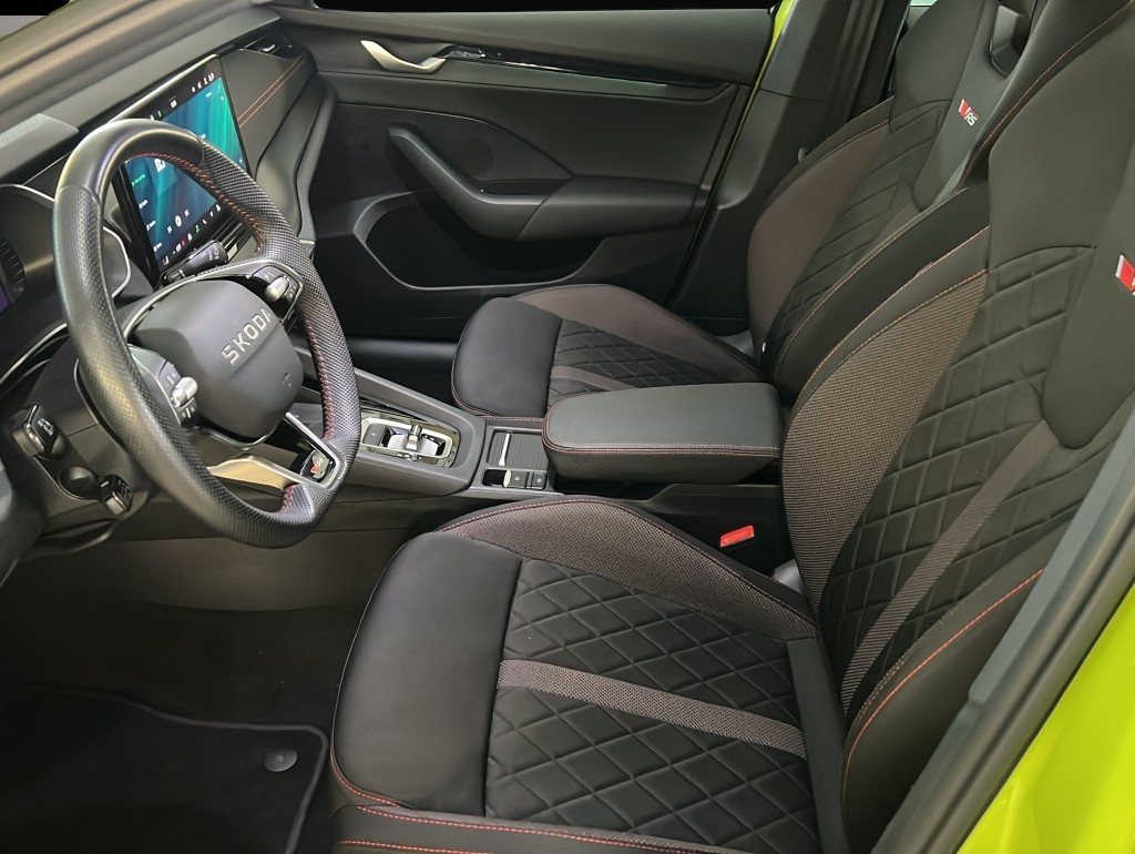 Skoda Octavia (04/2025, Benzin)
