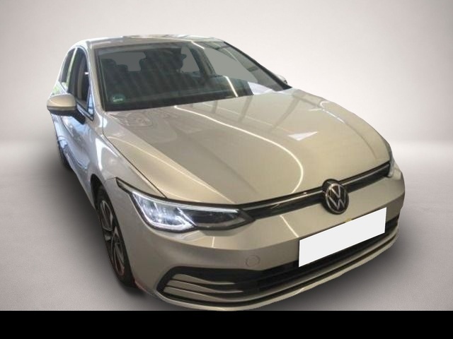 Volkswagen Golf (05/2021, Benzin)