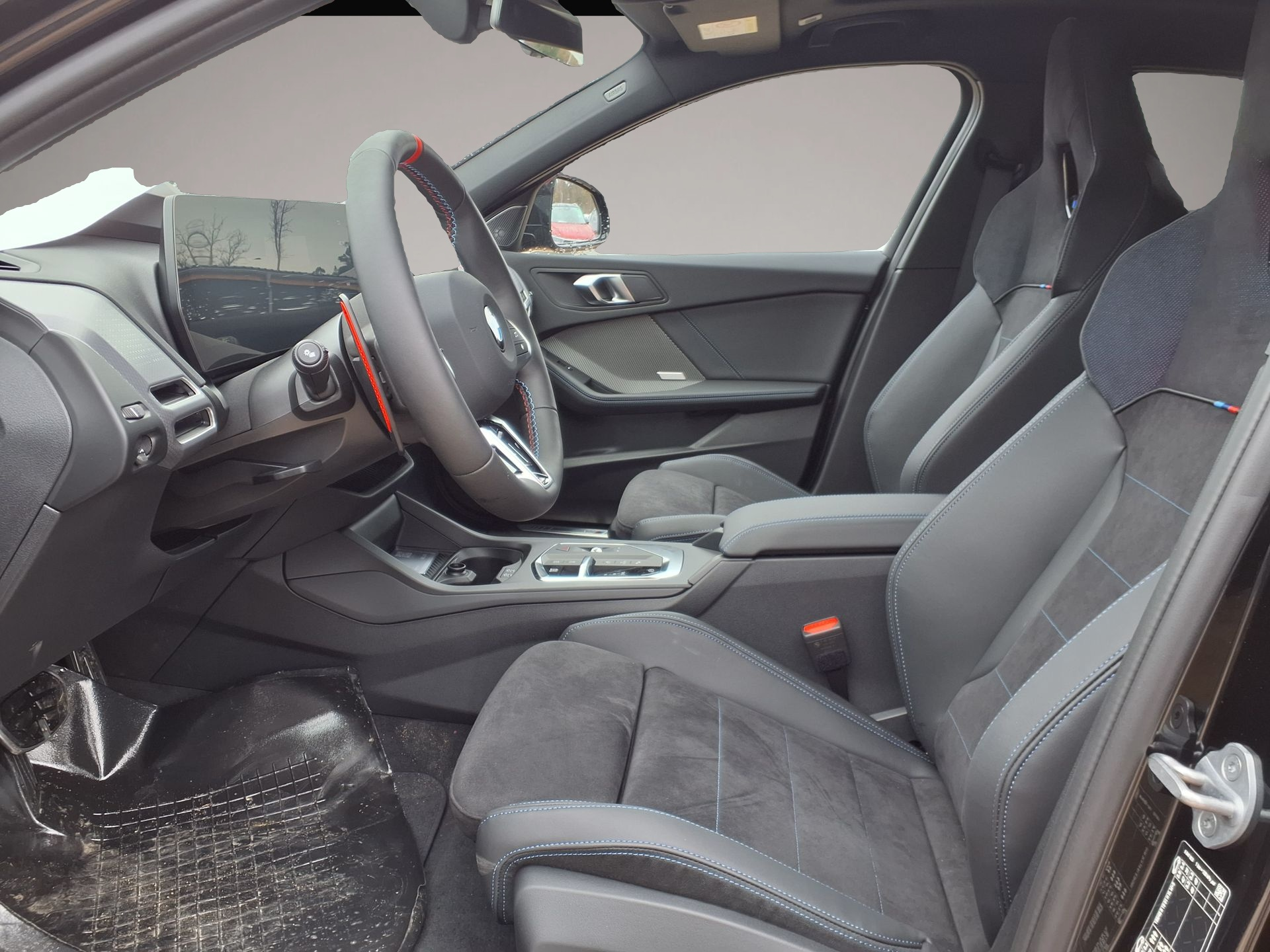BMW M135 (03/2026, Benzin)