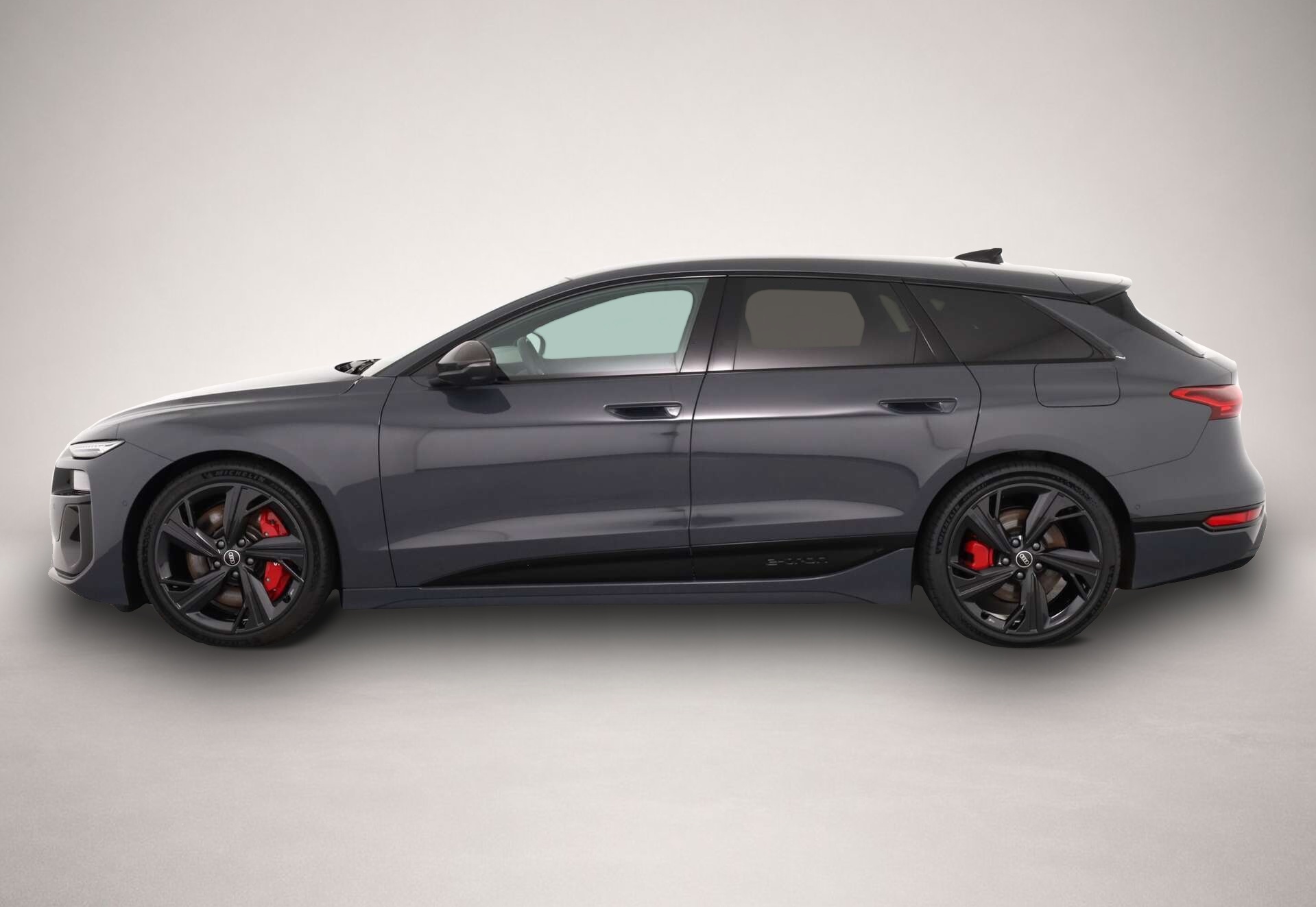 Audi e-tron (10/2025, ELECTRIC)