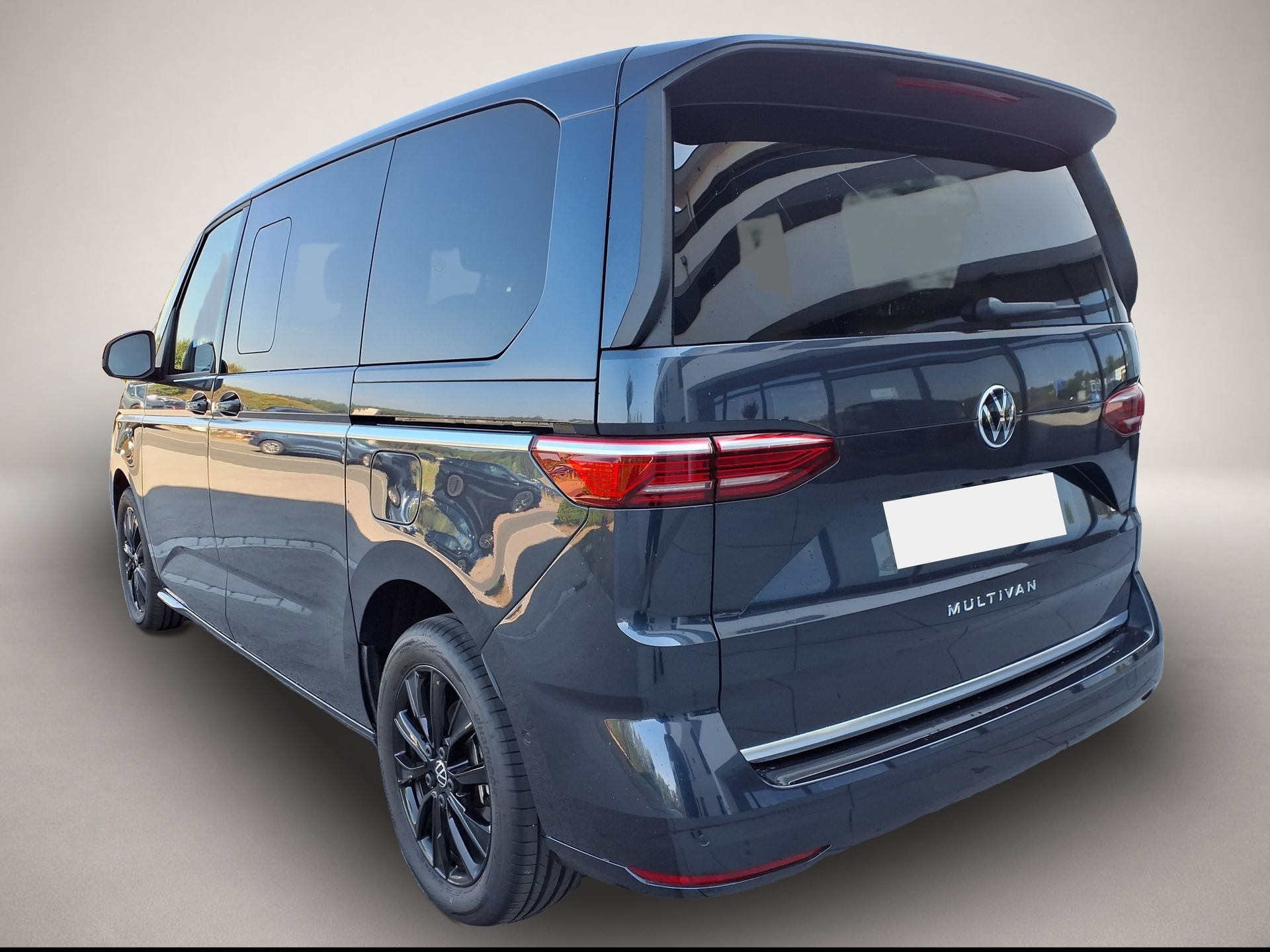 Volkswagen T7 Multivan (10/2025, Diesel)