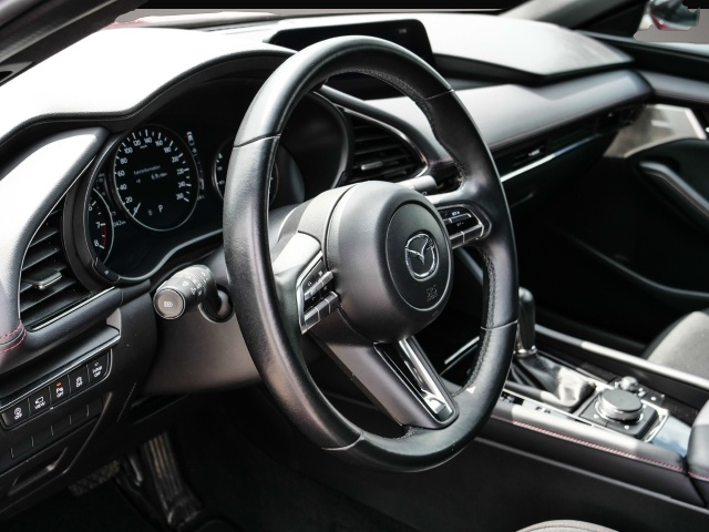 Mazda 3 (06/2023, Benzin)