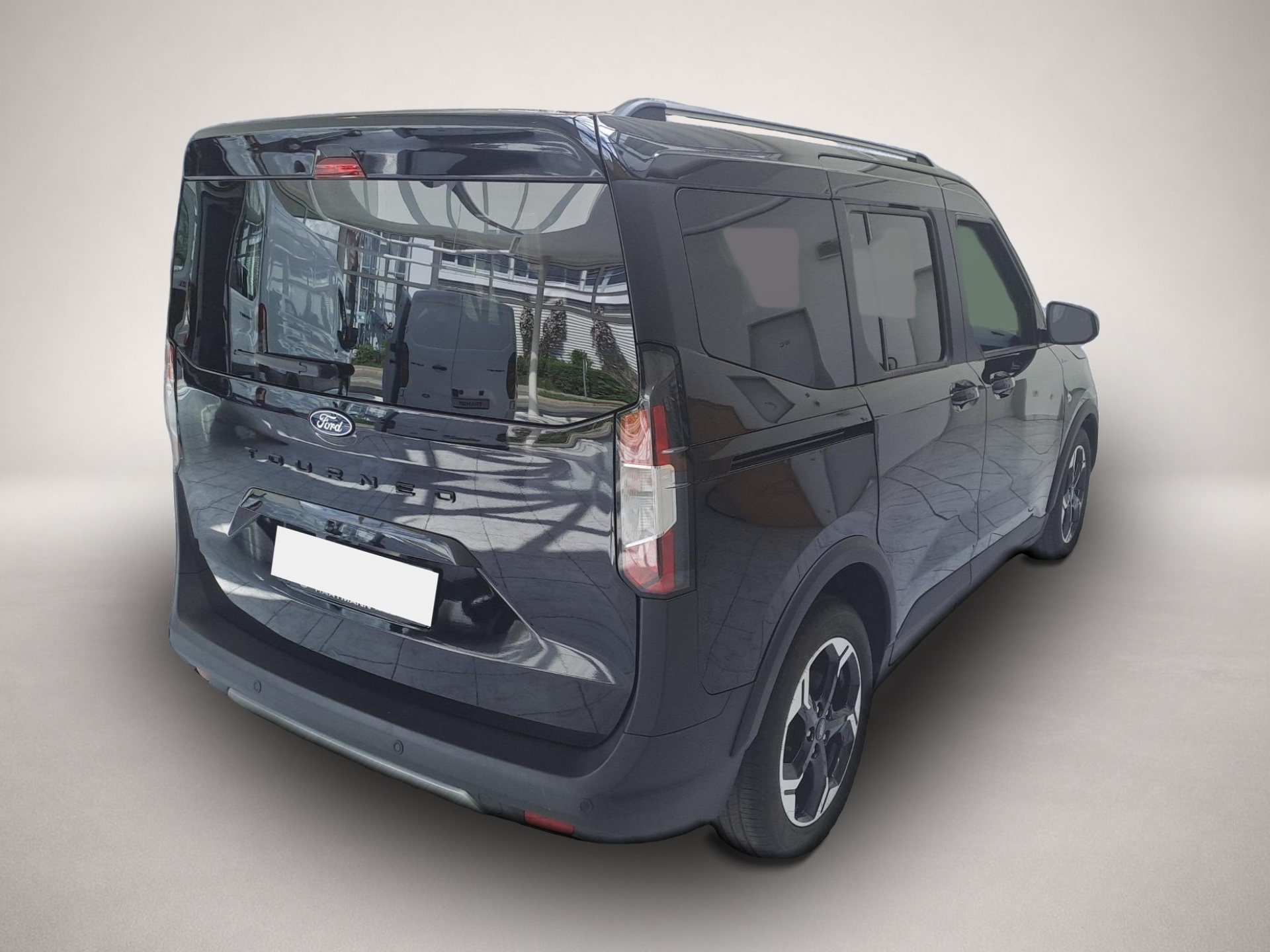 Ford Tourneo Courier (05/2025, Benzin)