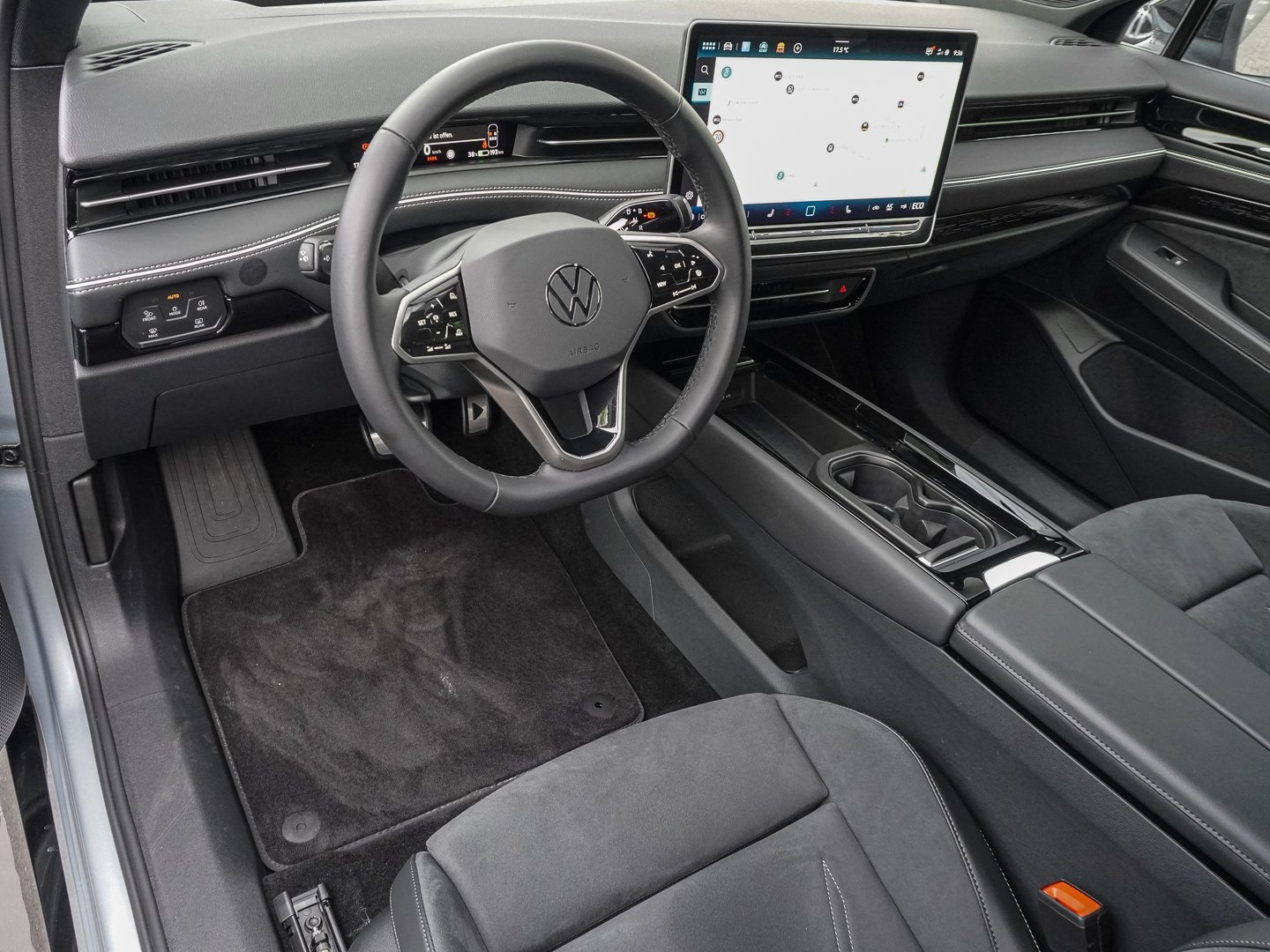 Volkswagen ID.7 (10/2025, ELECTRIC)