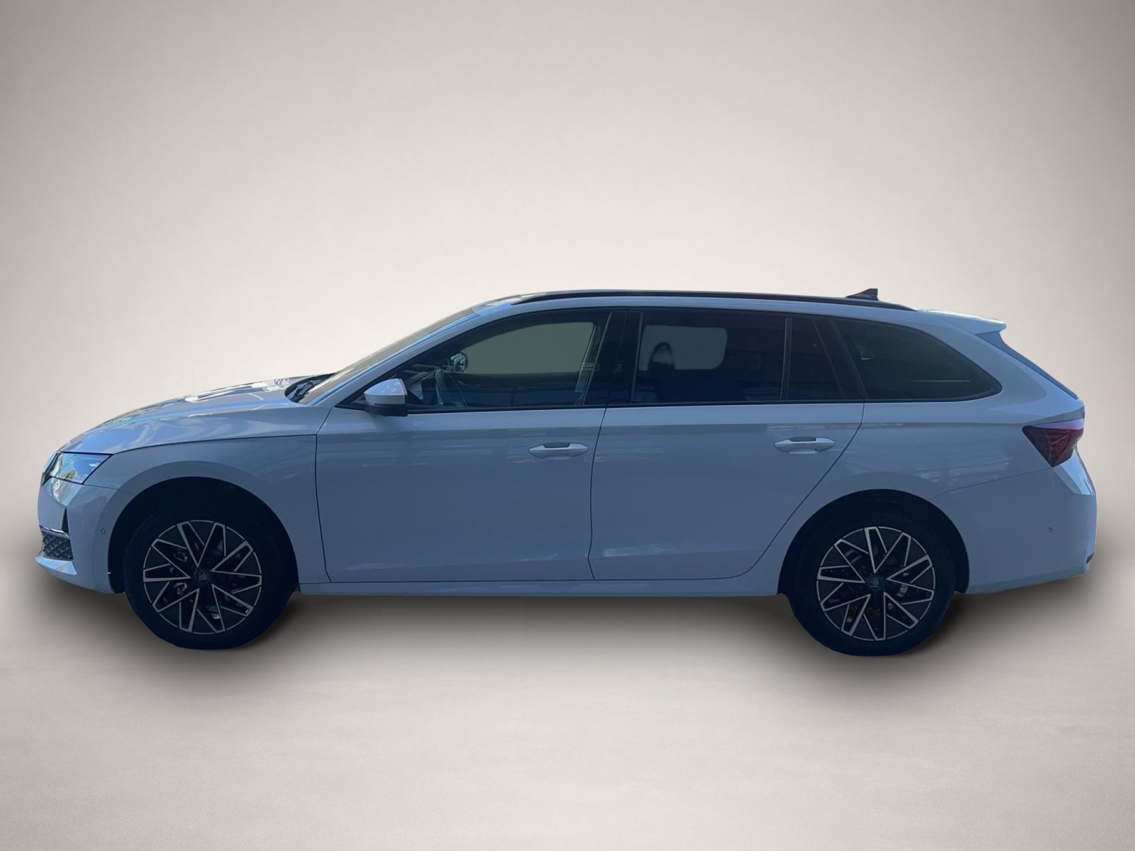 Skoda Octavia, image 2 of 8