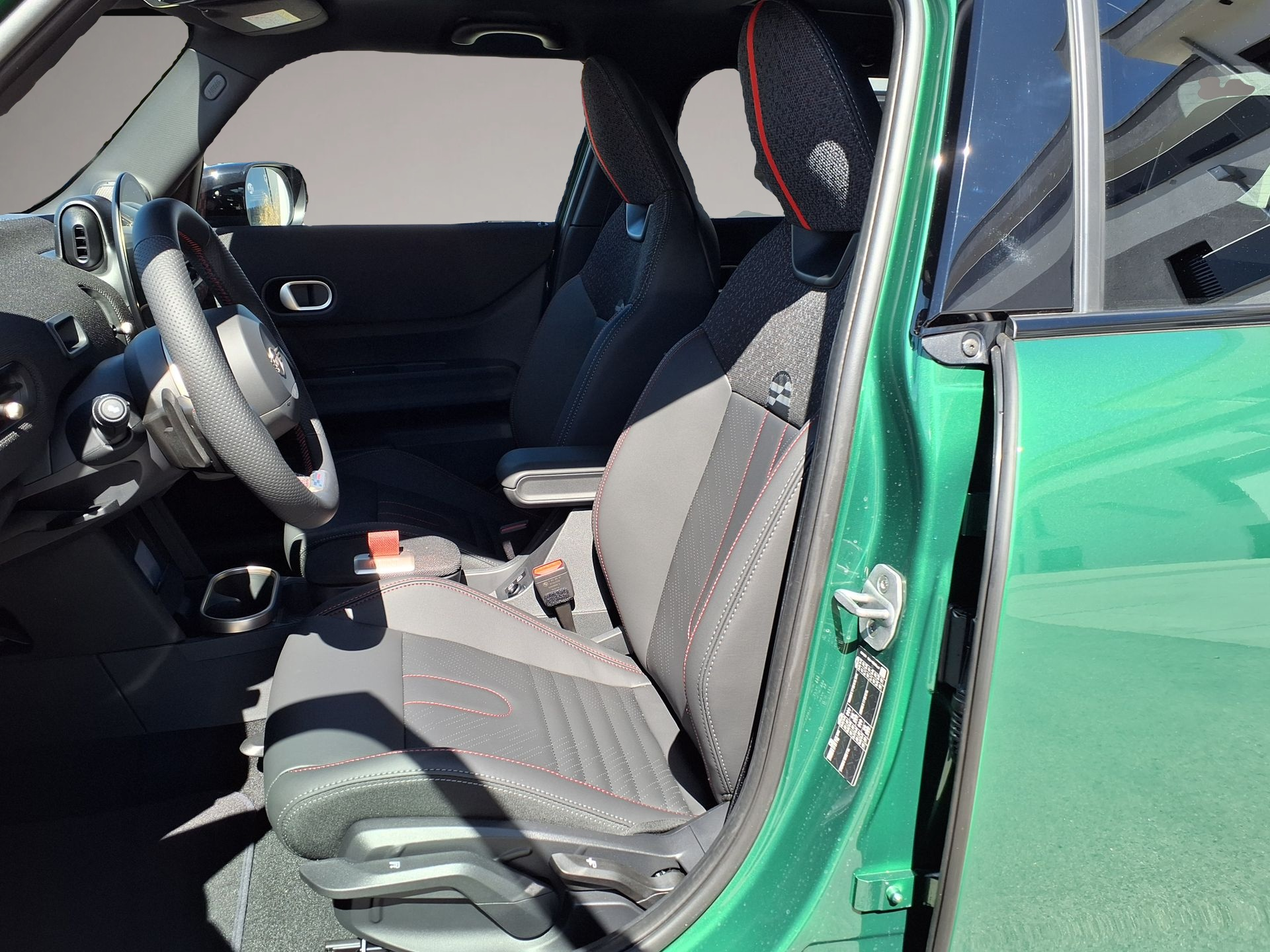 Mini Cooper (04/2026, Benzin)