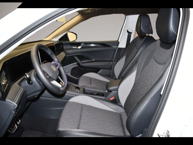 Volkswagen Tiguan (09/2025, )