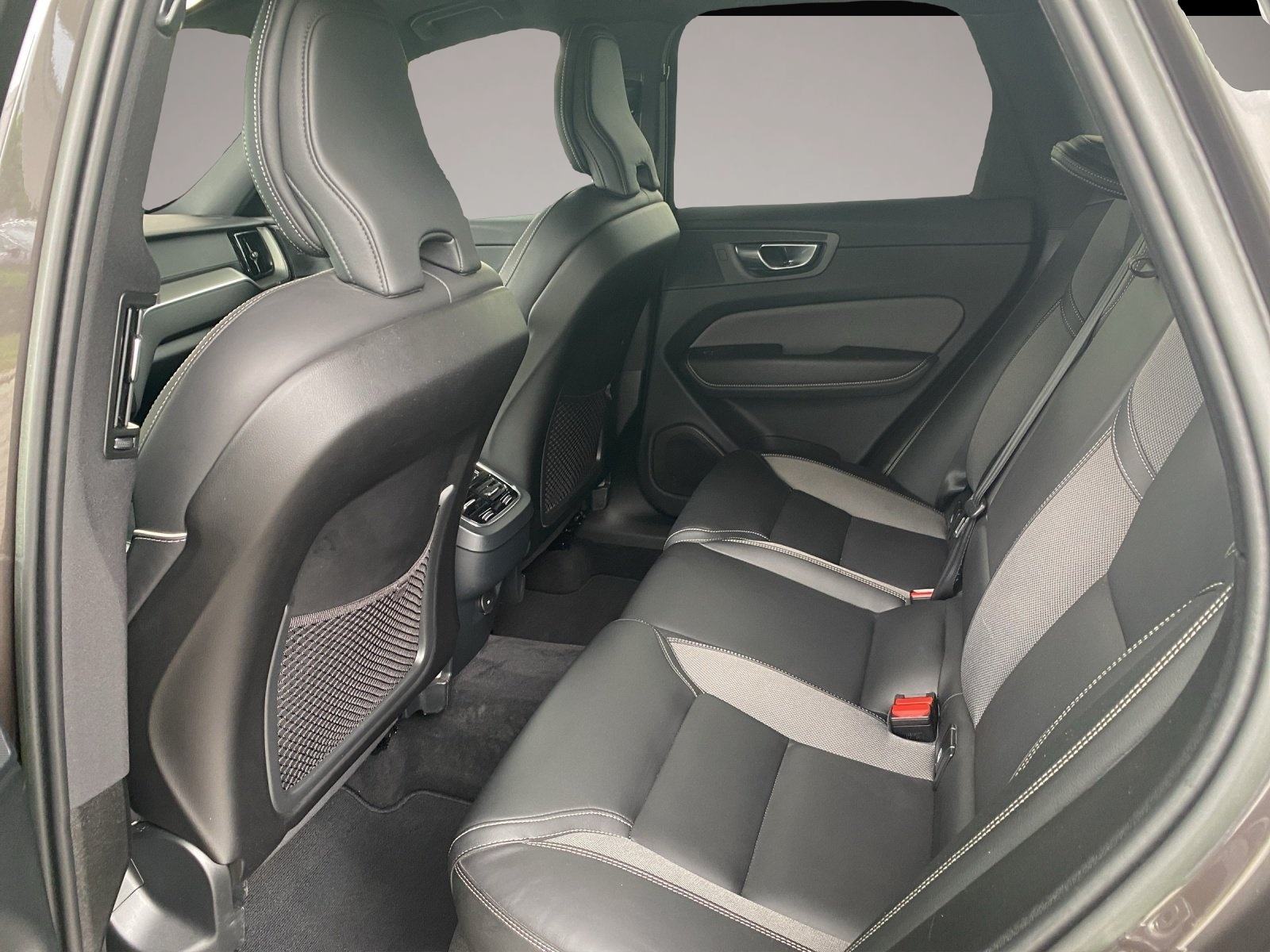 Volvo XC60 (06/2023, Diesel)