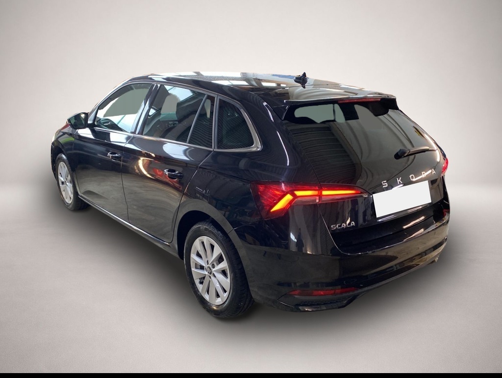 Skoda Scala (03/2025, Benzin)
