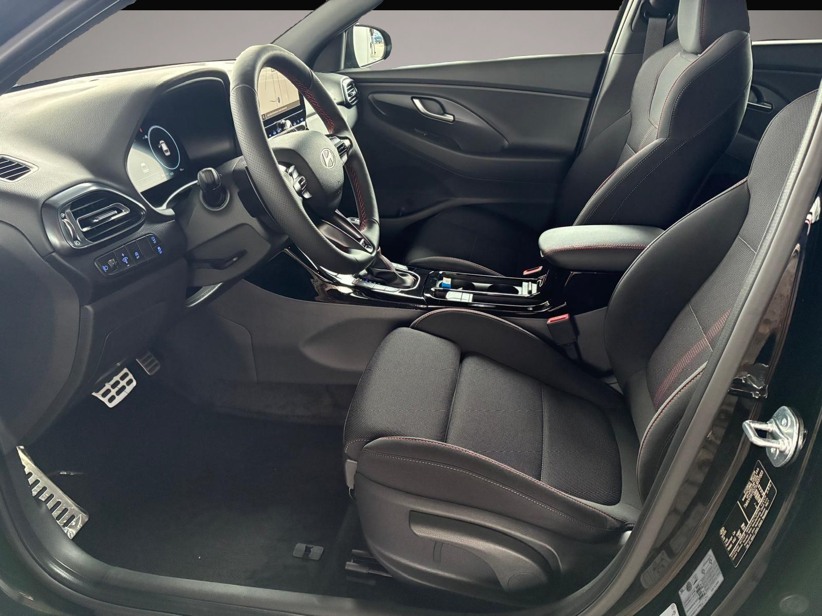 Hyundai i30 (12/2025, Hybrid (Benzin/Elektro))