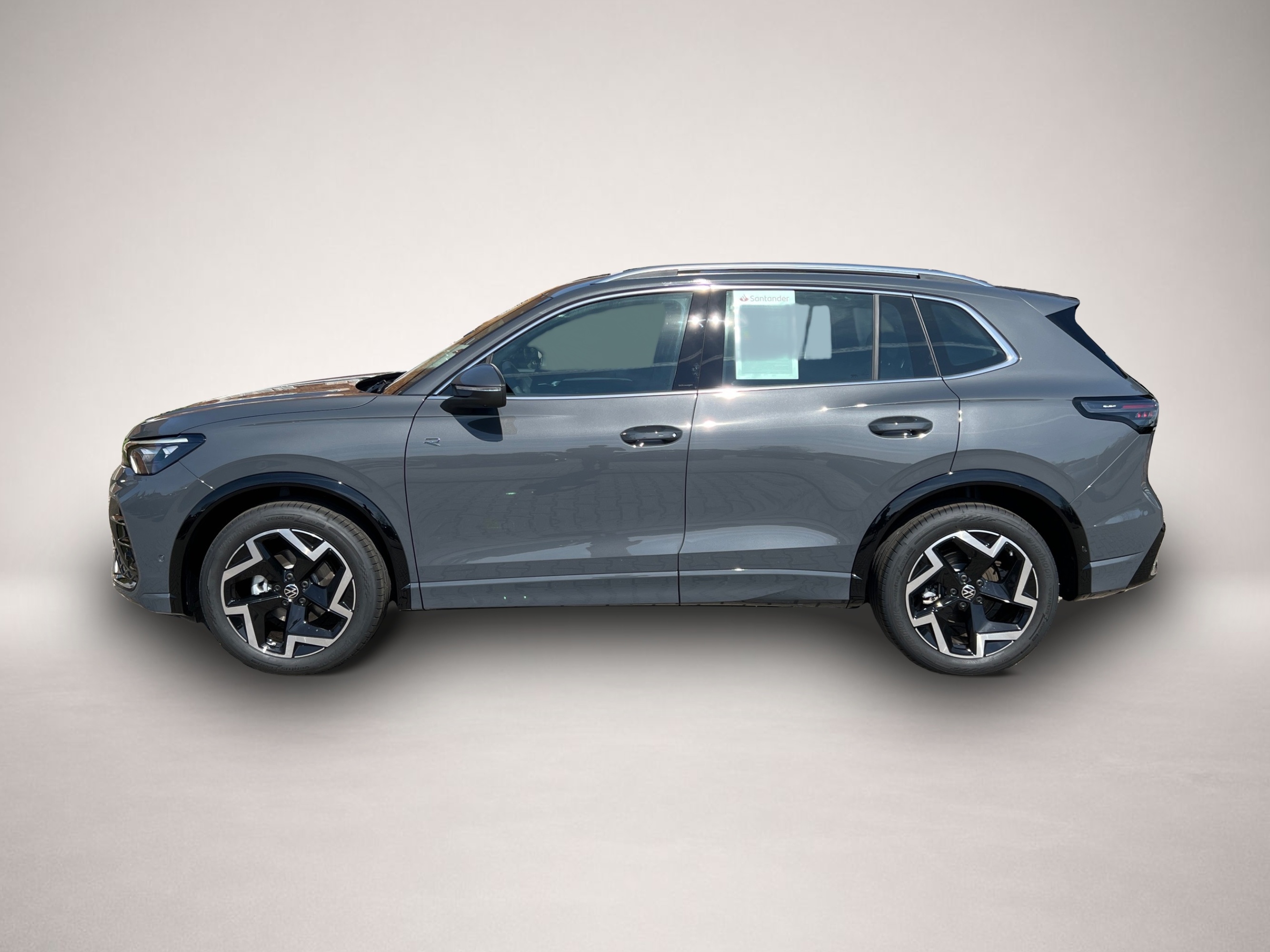 Volkswagen Tiguan, image 2 of 5
