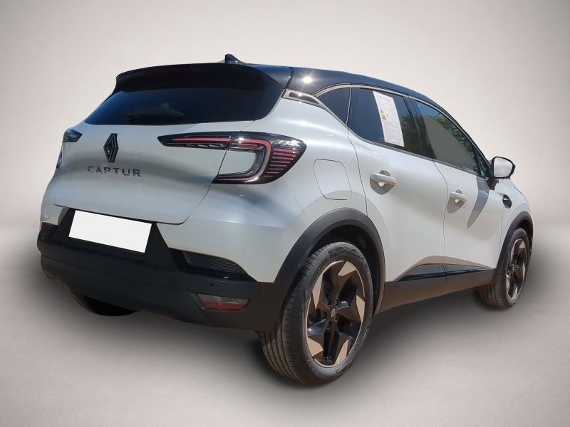 Renault Captur (03/2026, Benzin)