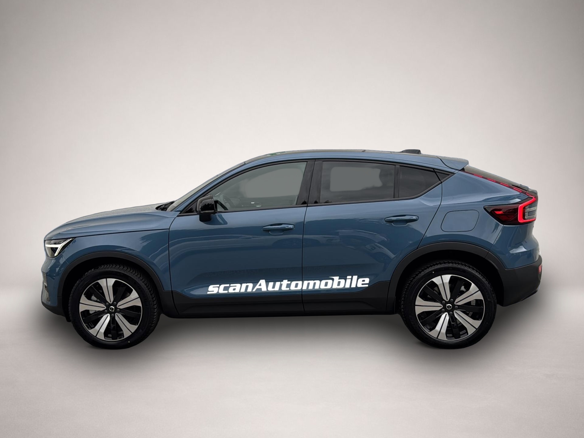 Volvo C40 (03/2024, ELECTRIC)