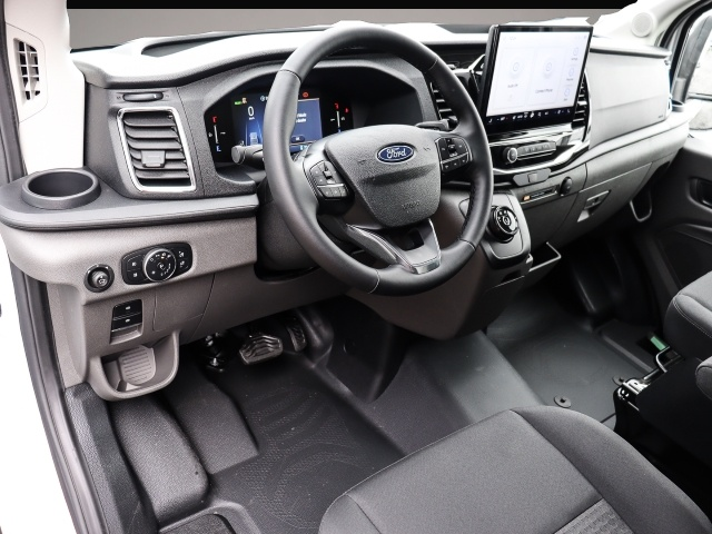 Ford Transit (10/2025, ELECTRIC)