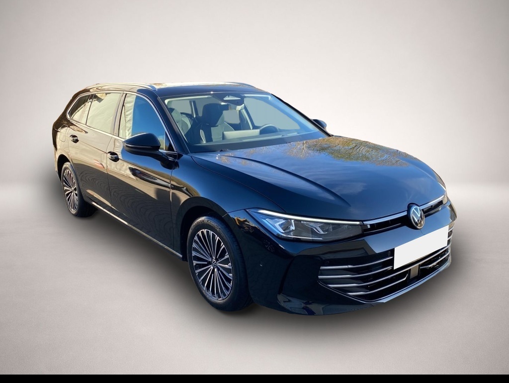 Volkswagen Passat Variant (08/2025, Benzin)