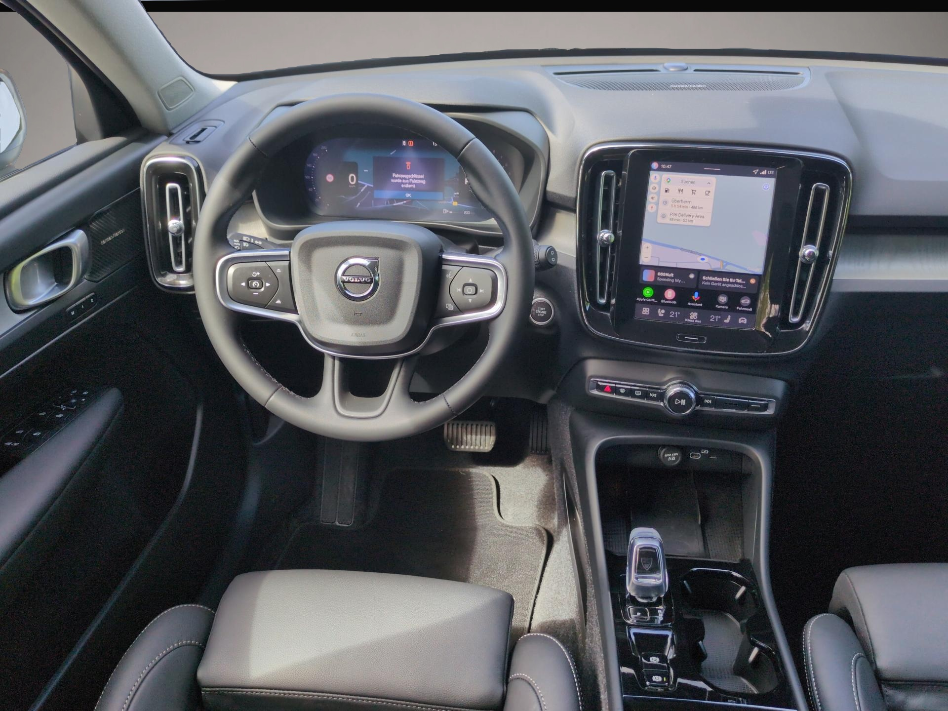 Volvo XC40 (08/2025, Benzin)