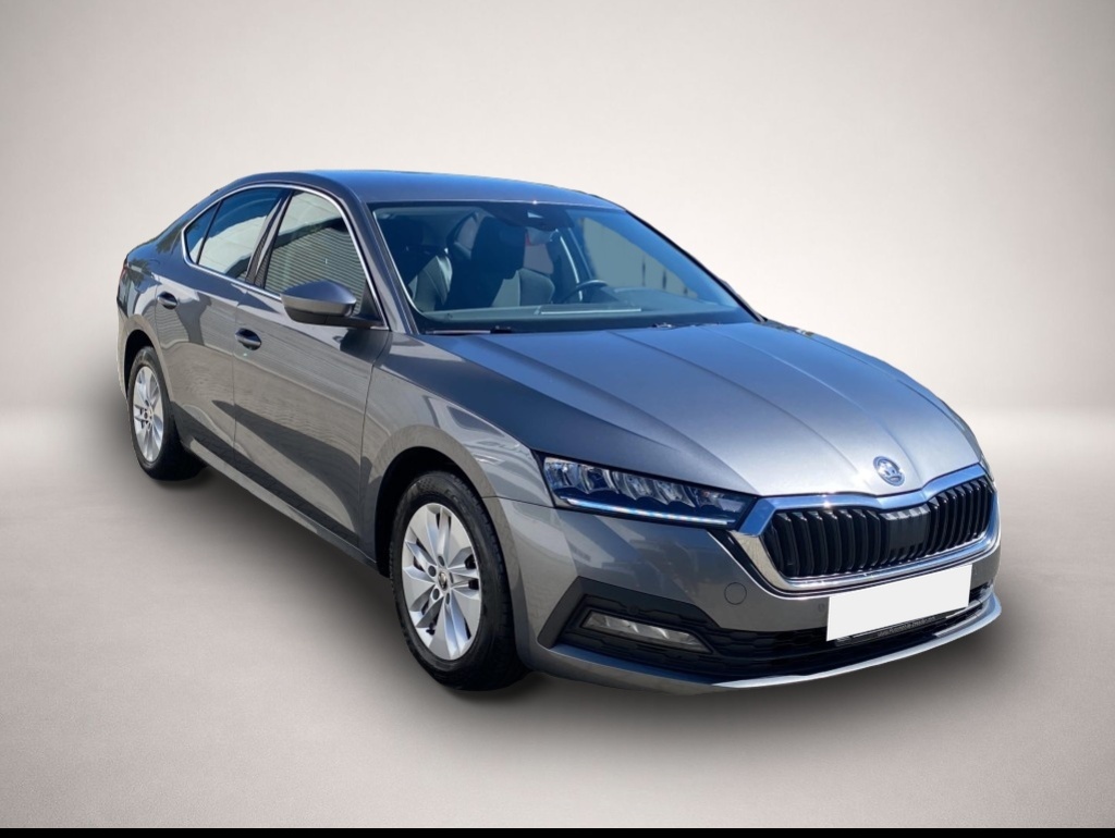 Skoda Octavia (05/2023, Benzin)
