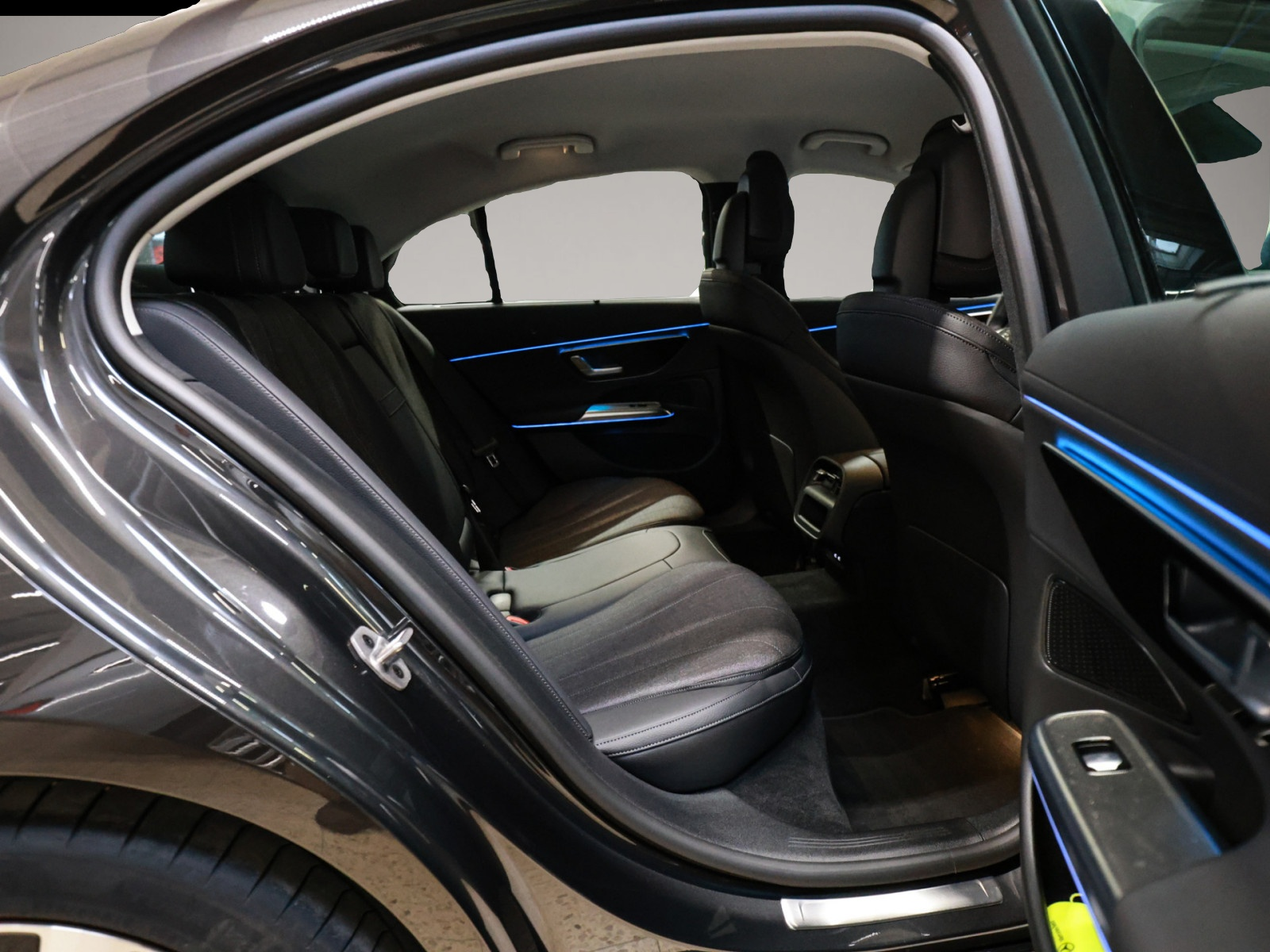 Mercedes-Benz E 300 (10/2024, Hybrid (Diesel/Elektro))
