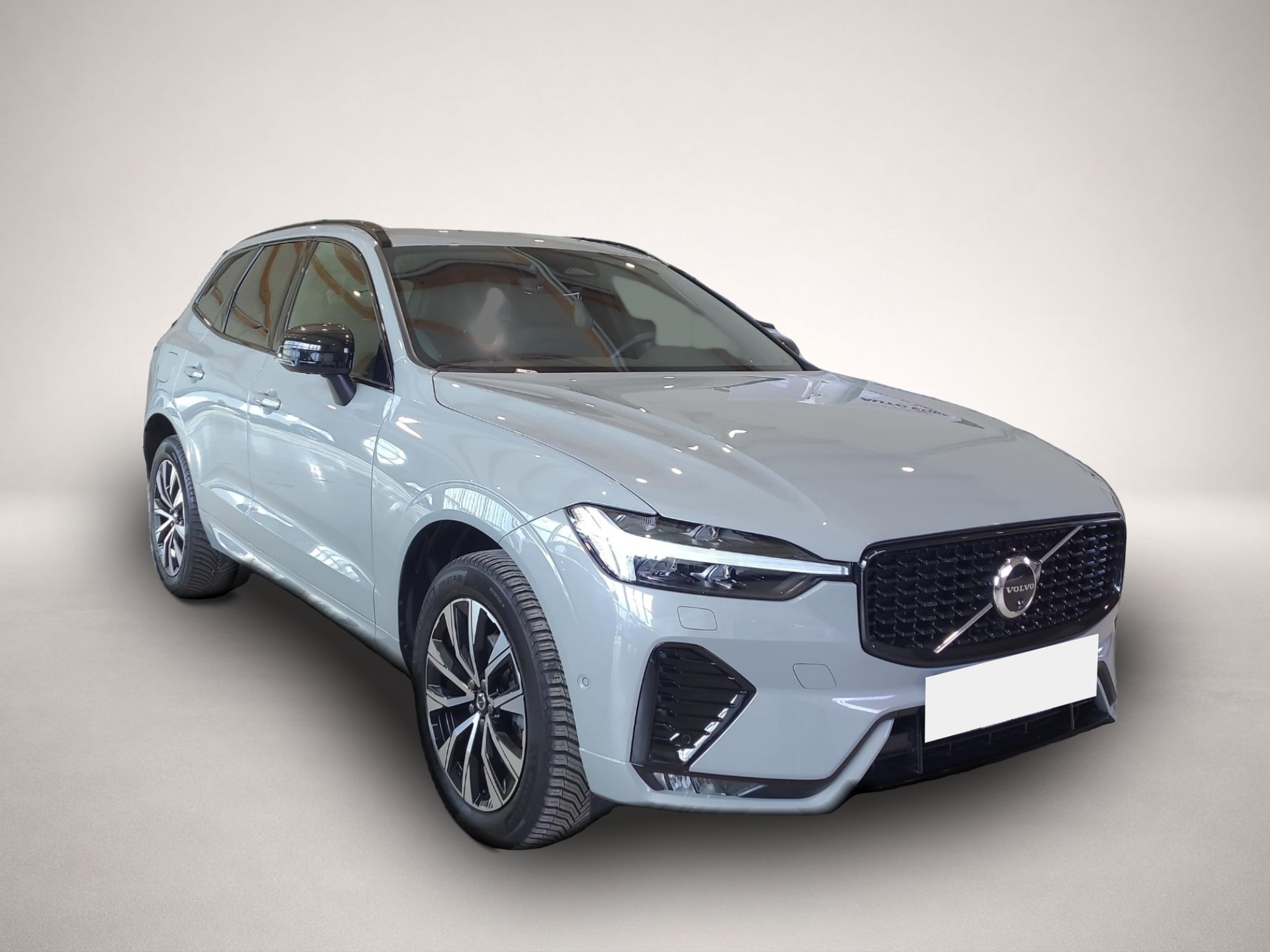 Volvo XC60 (02/2025, Benzin)