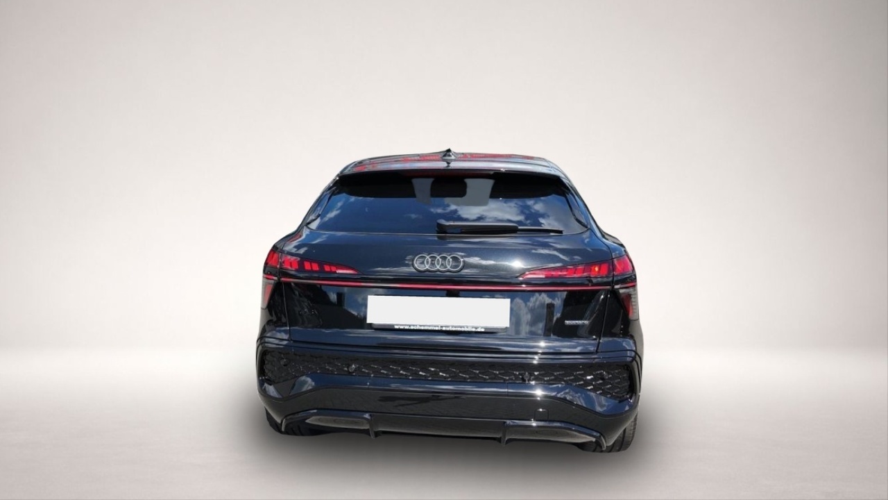 Audi Q3 (02/2026, Benzin)