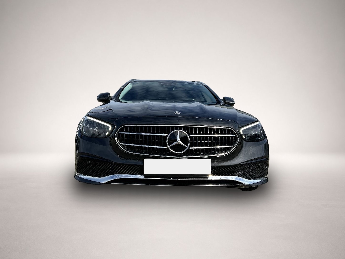 Mercedes-Benz E 220 (04/2023, Diesel)