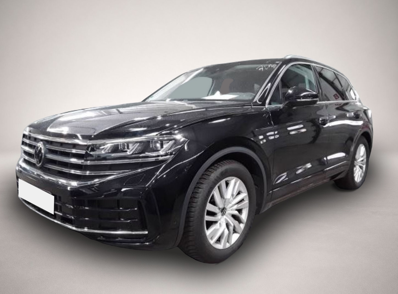 Volkswagen Touareg (10/2025, )