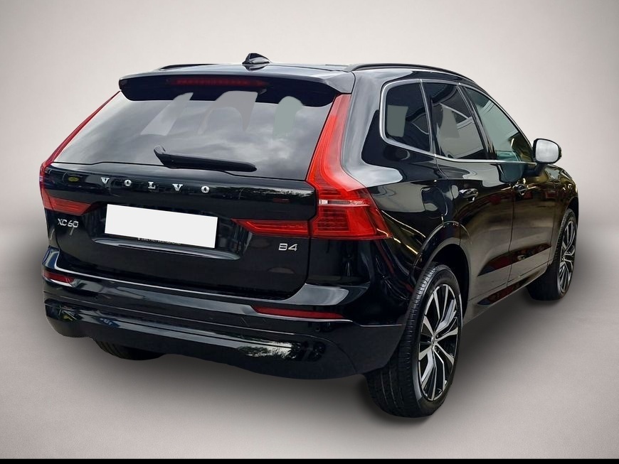 Volvo XC60 (12/2023, Benzin)