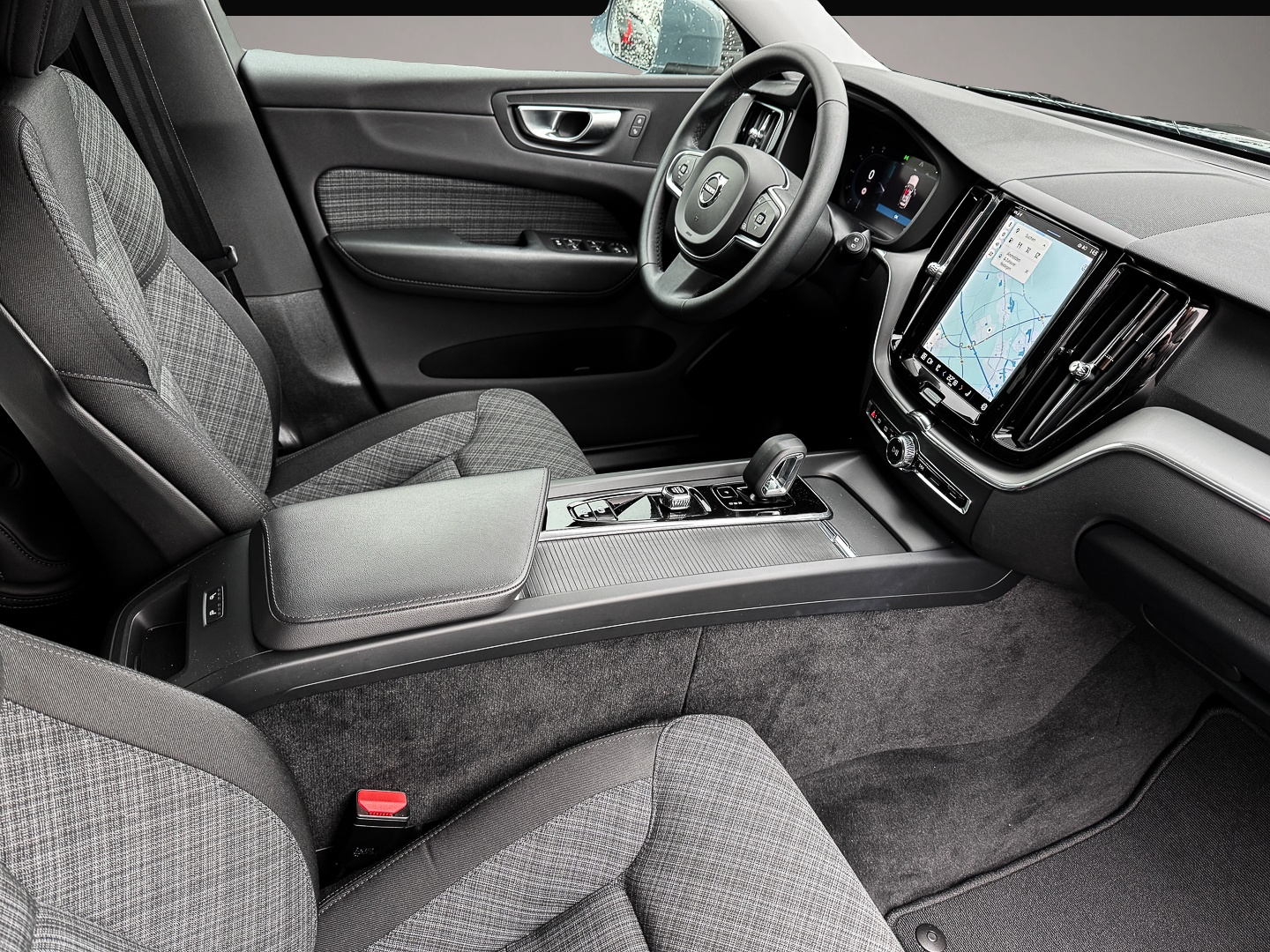 Volvo XC60 (01/2024, Benzin)