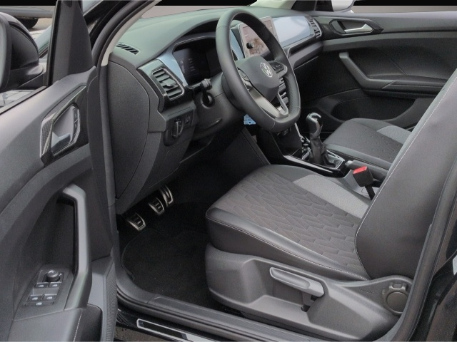 Volkswagen T-Cross (01/2025, Benzin)
