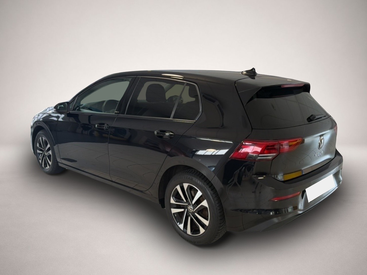 Volkswagen Golf (06/2021, Benzin)