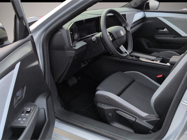 Opel Astra (08/2025, Benzin)