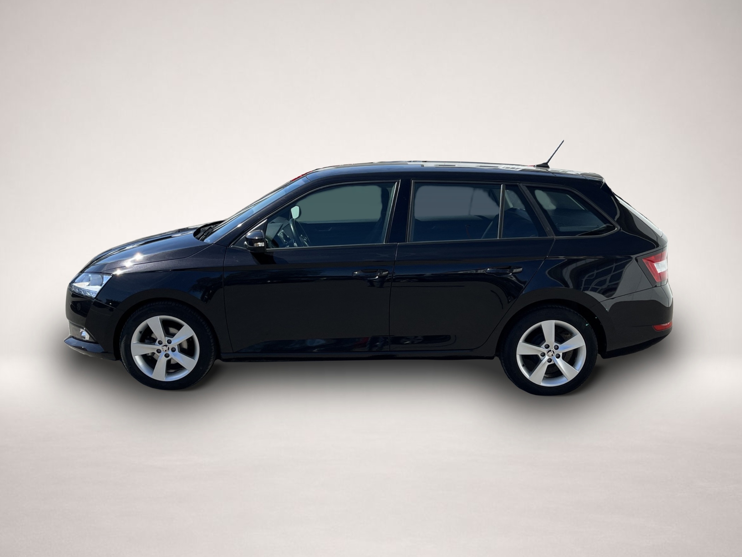 Skoda Fabia (12/2021, Benzin)