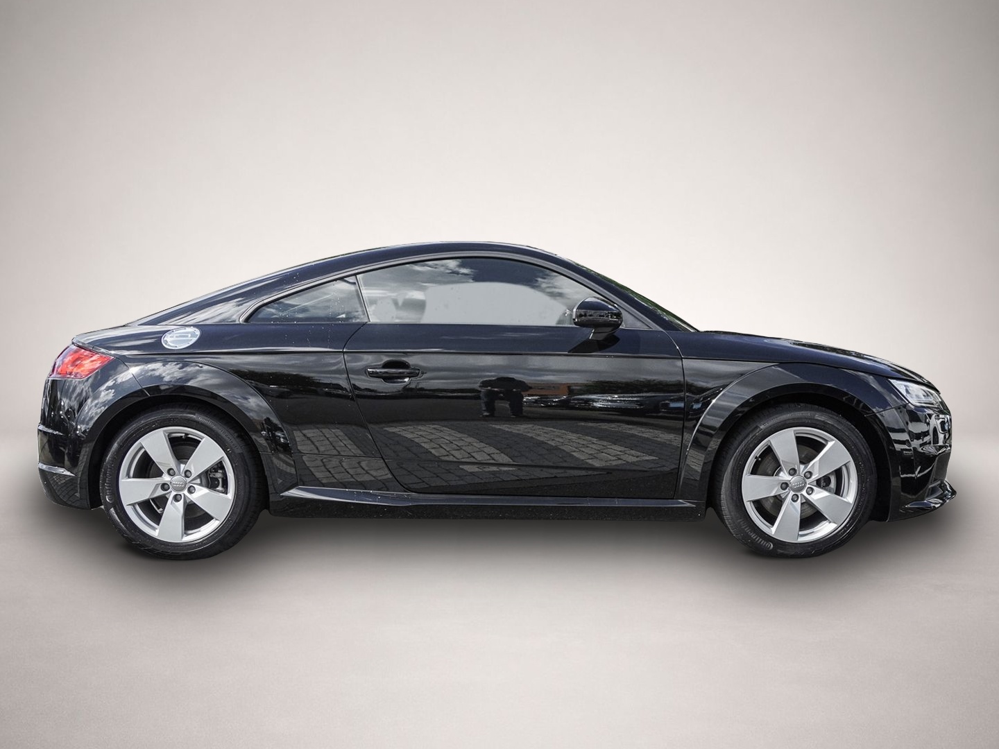 Audi quattro (05/2022, Benzin)
