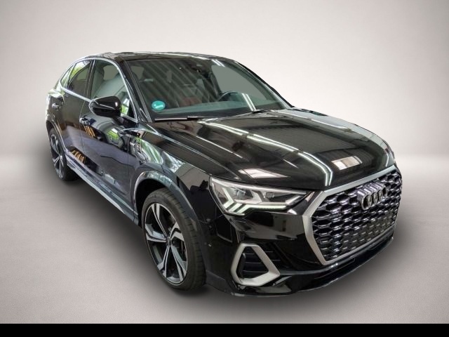 Audi Q3 (07/2022, Benzin)