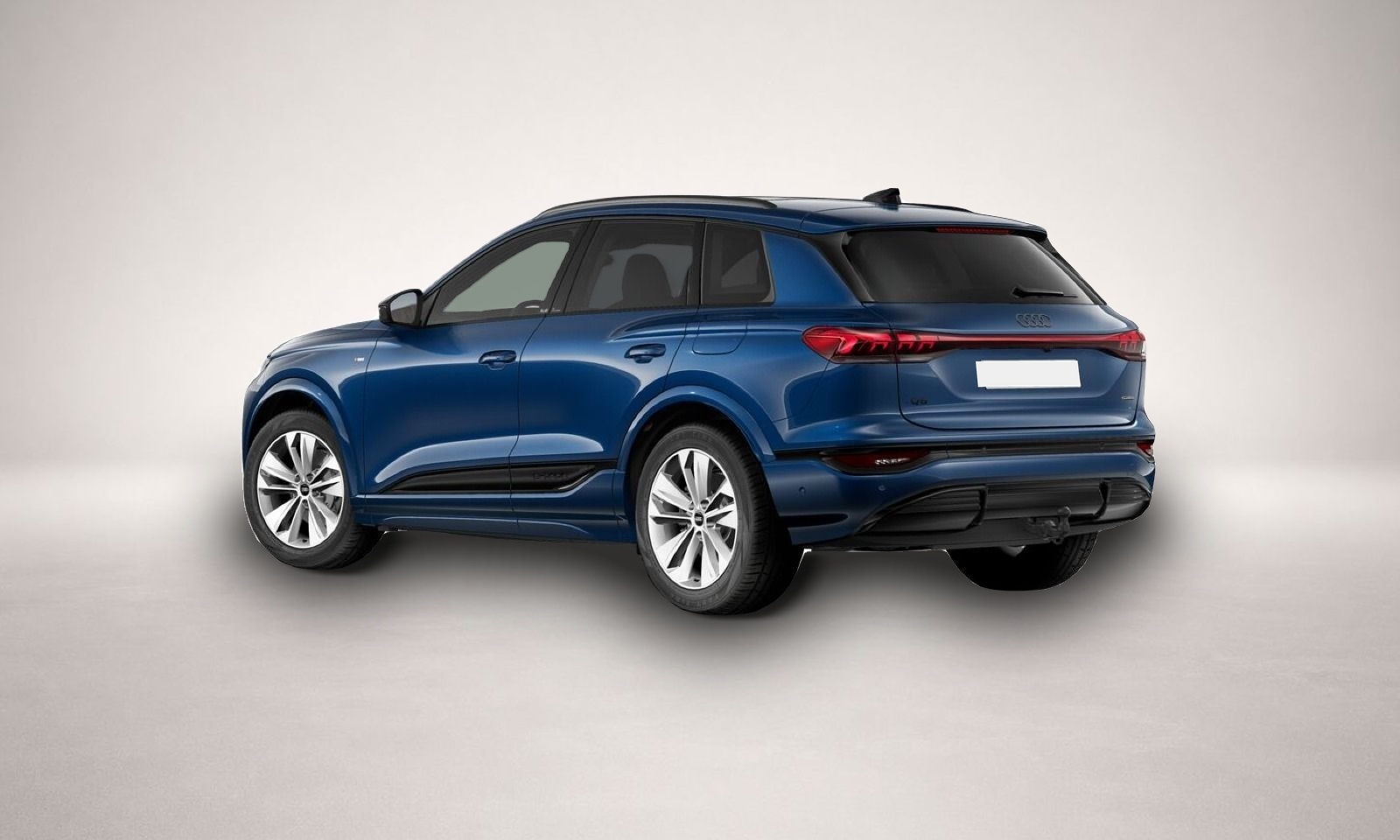 Audi Q6 e-tron (01/2026, ELECTRIC)
