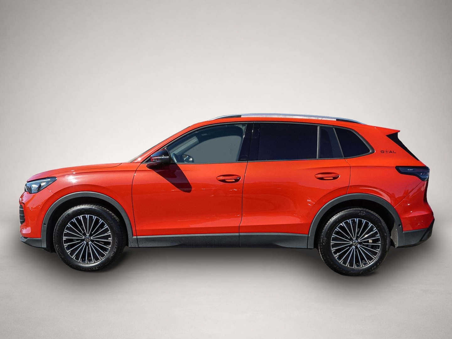 Volkswagen Tiguan (10/2025, Benzin)