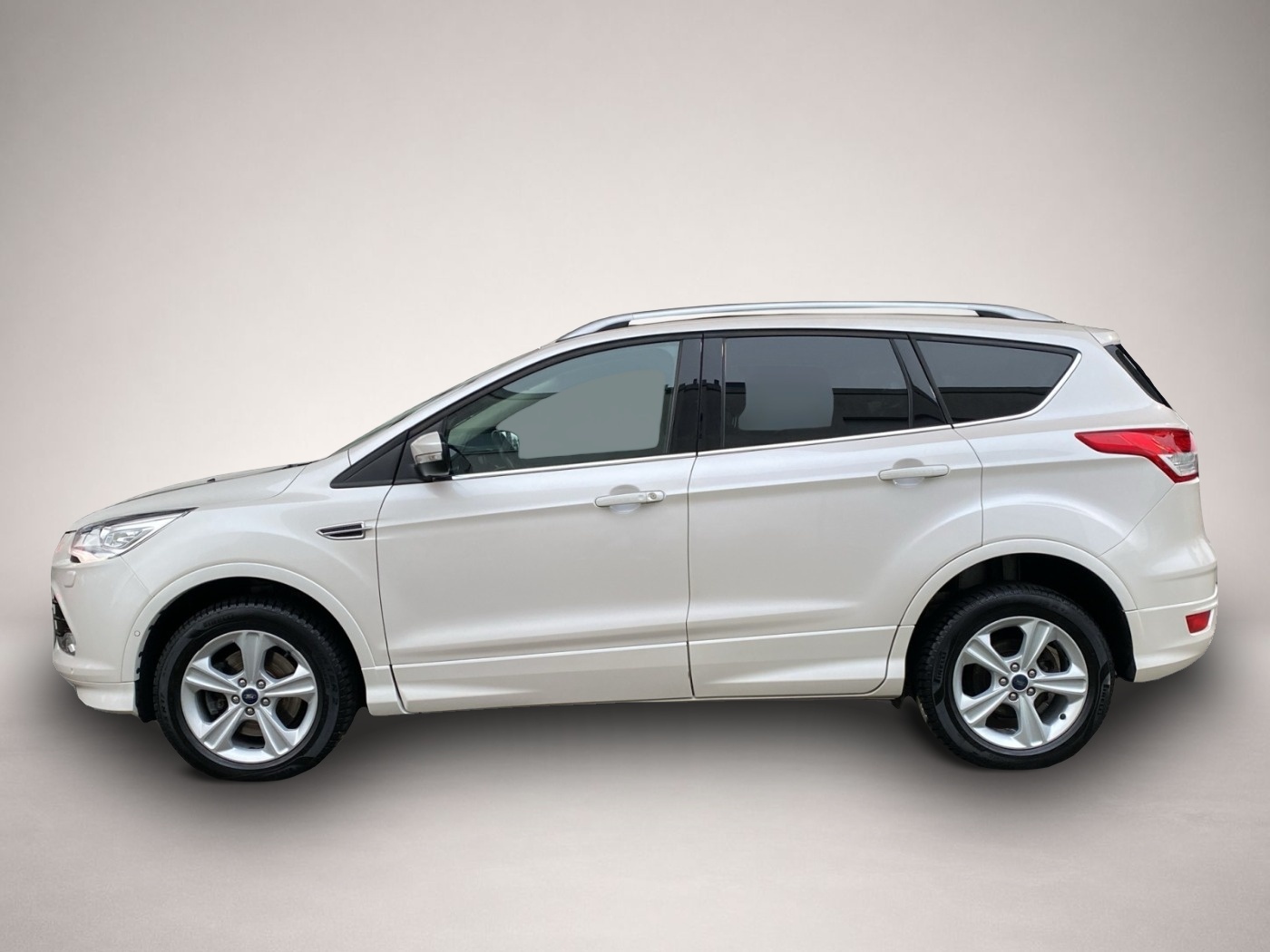 Ford Kuga (03/2016, )