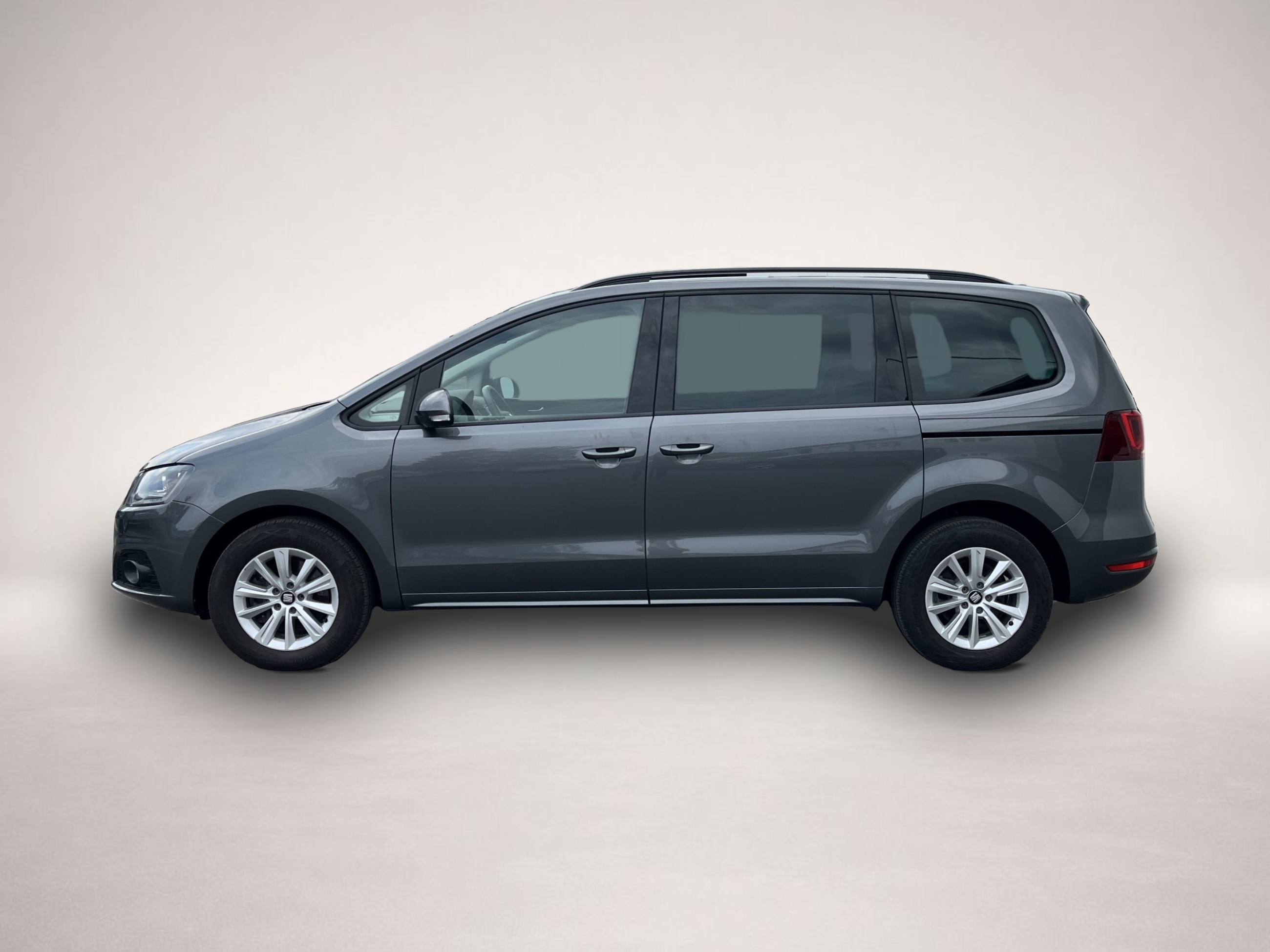 Seat Alhambra (07/2021, Benzin)