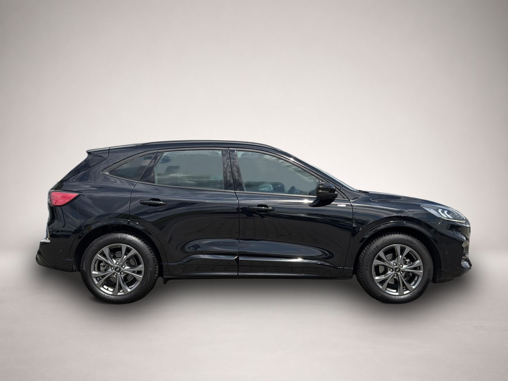 Ford Kuga (08/2023, Benzin)