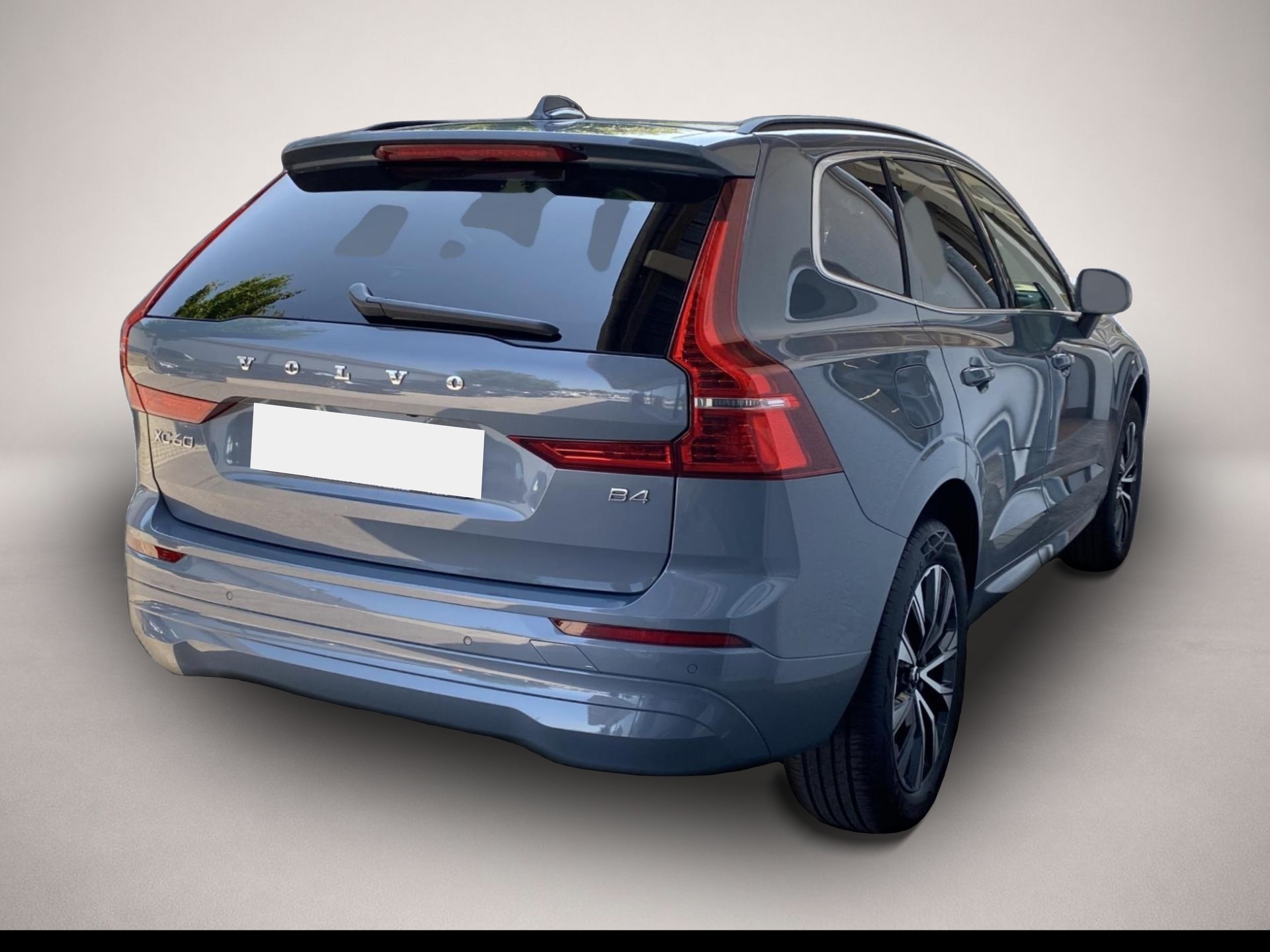 Volvo XC60 (08/2023, Benzin)