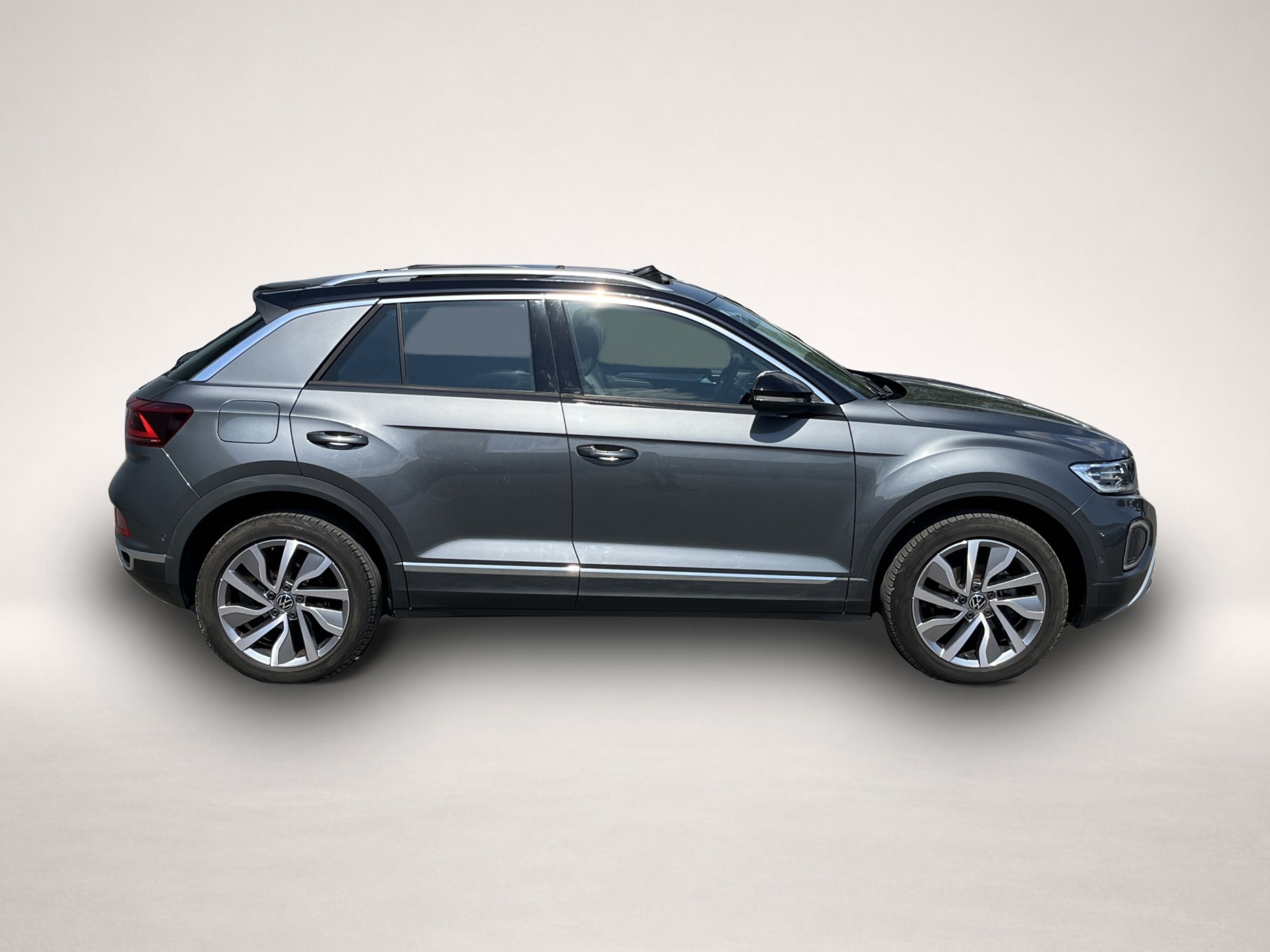 Volkswagen T-Roc (03/2022, Benzin)