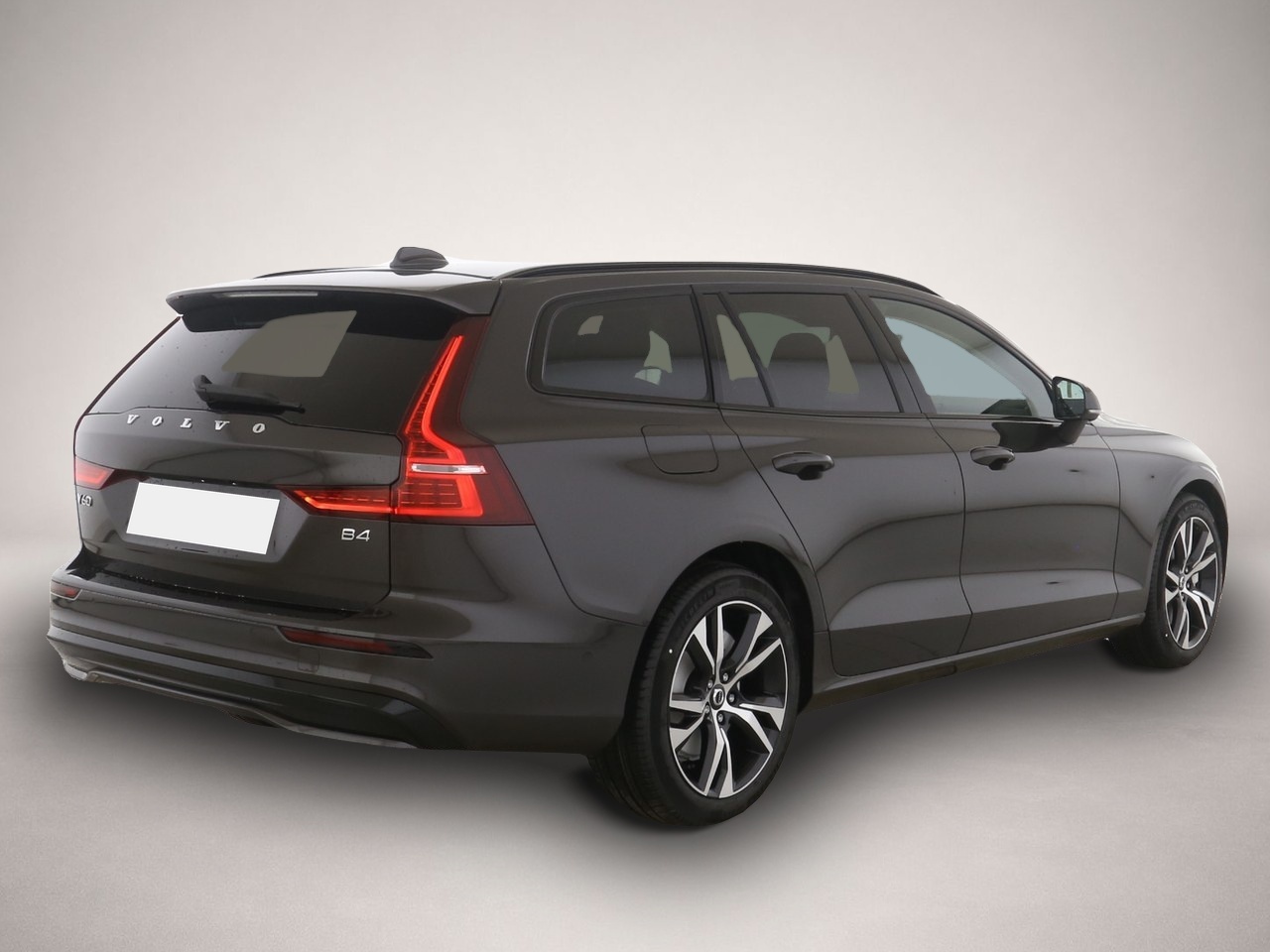 Volvo V60 (02/2025, Benzin)