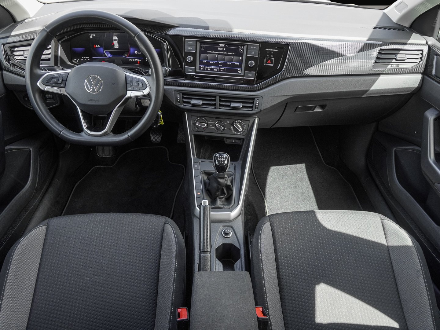 Volkswagen Polo (05/2024, Benzin)