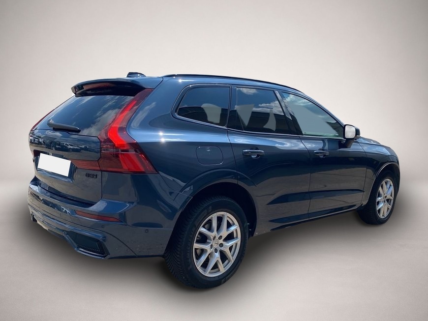 Volvo XC60 (12/2025, Benzin)
