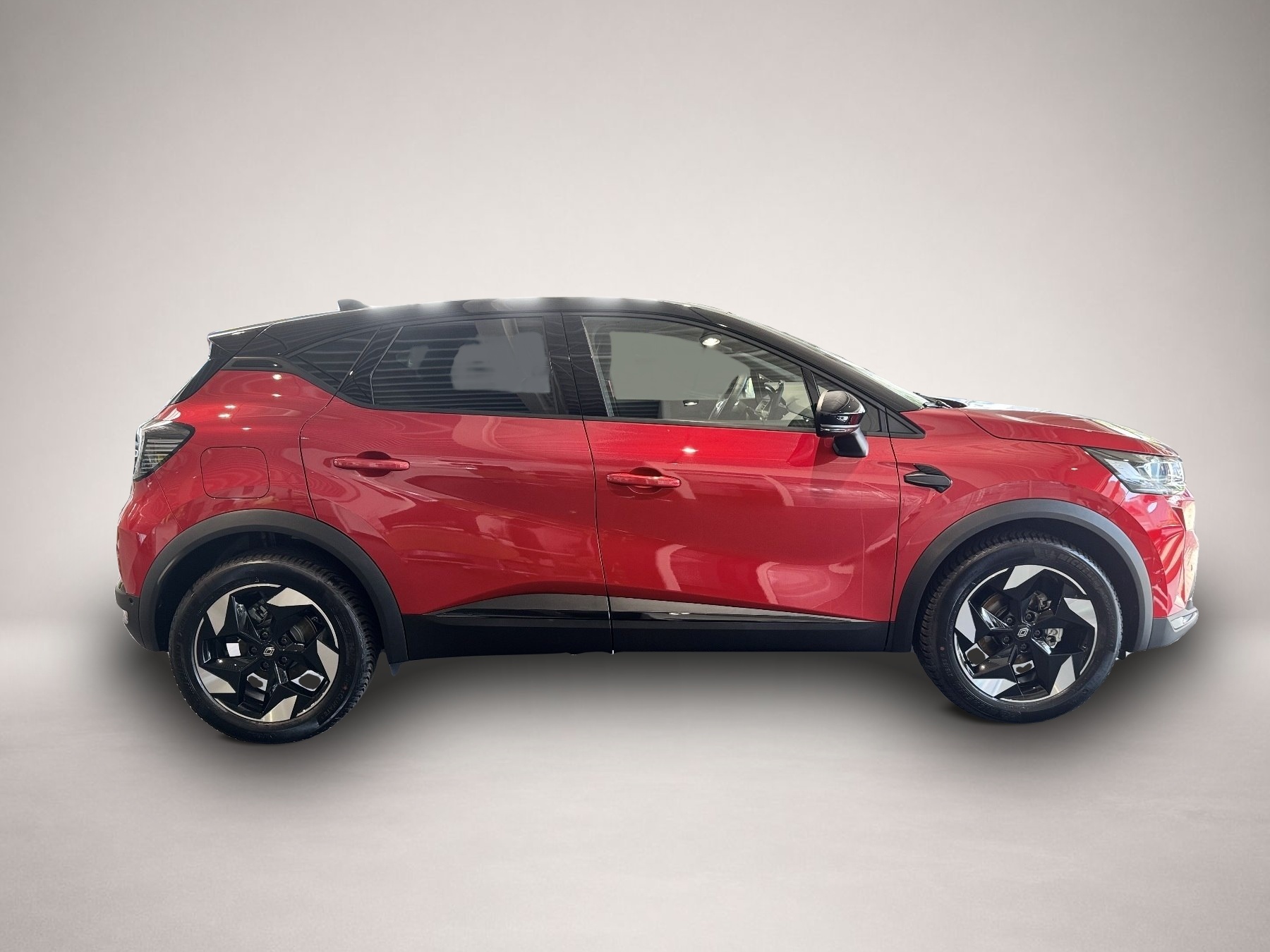 Renault Captur (09/2025, Benzin)