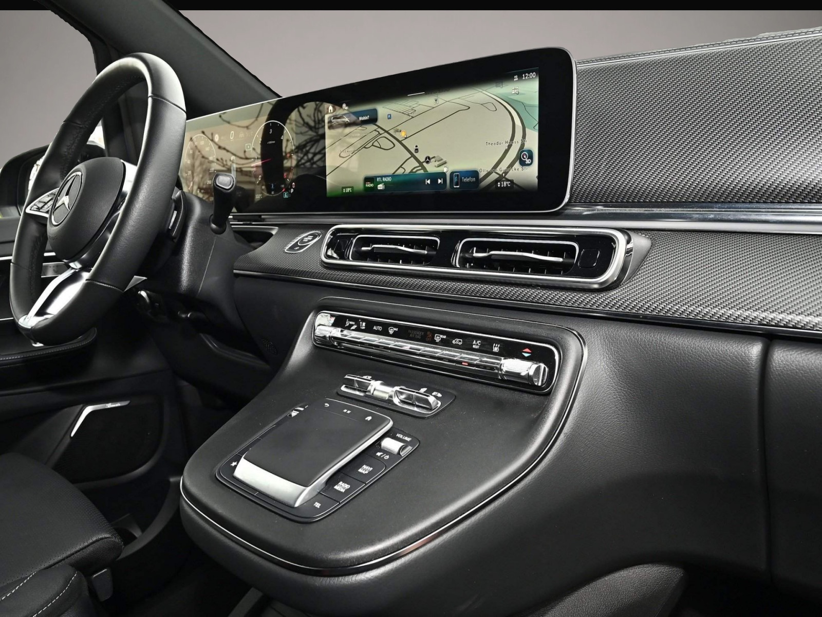 Mercedes-Benz V 300 (06/2025, Diesel)