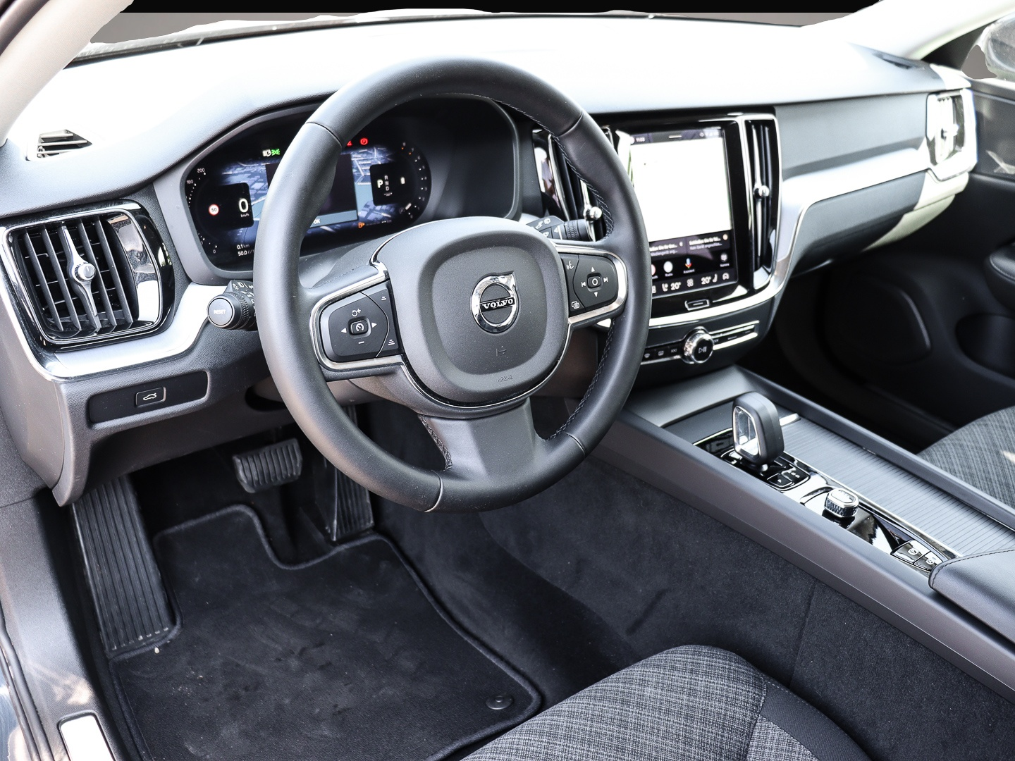 Volvo V60 (06/2024, Benzin)