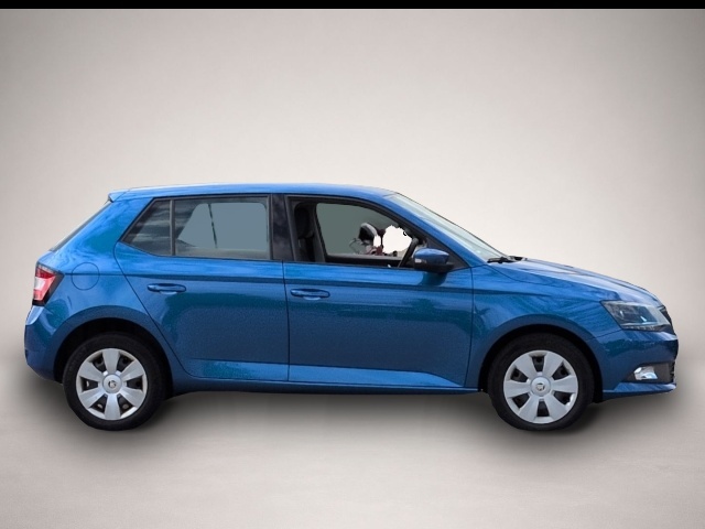 Skoda Fabia (04/2015, Benzin)